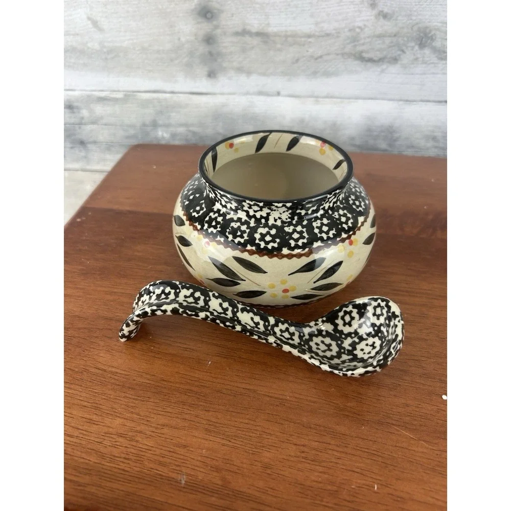 Temp-Tations Old World Black Bowl With Ladle Spoon